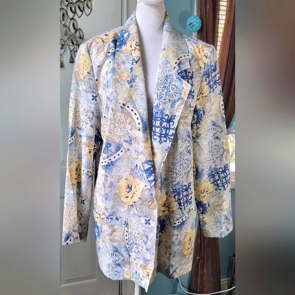 Cricket Lane Jackets & Blazers - Vintage 80's Oversized Blazer Women's 12 Cream Blue & Yellow Floral Lightweight